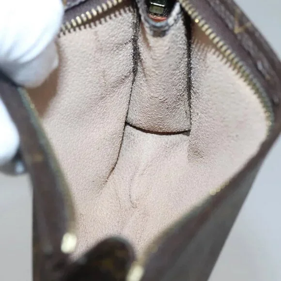 LOUIS VUITTON Monogram Poche Toilette 15 Pouch
